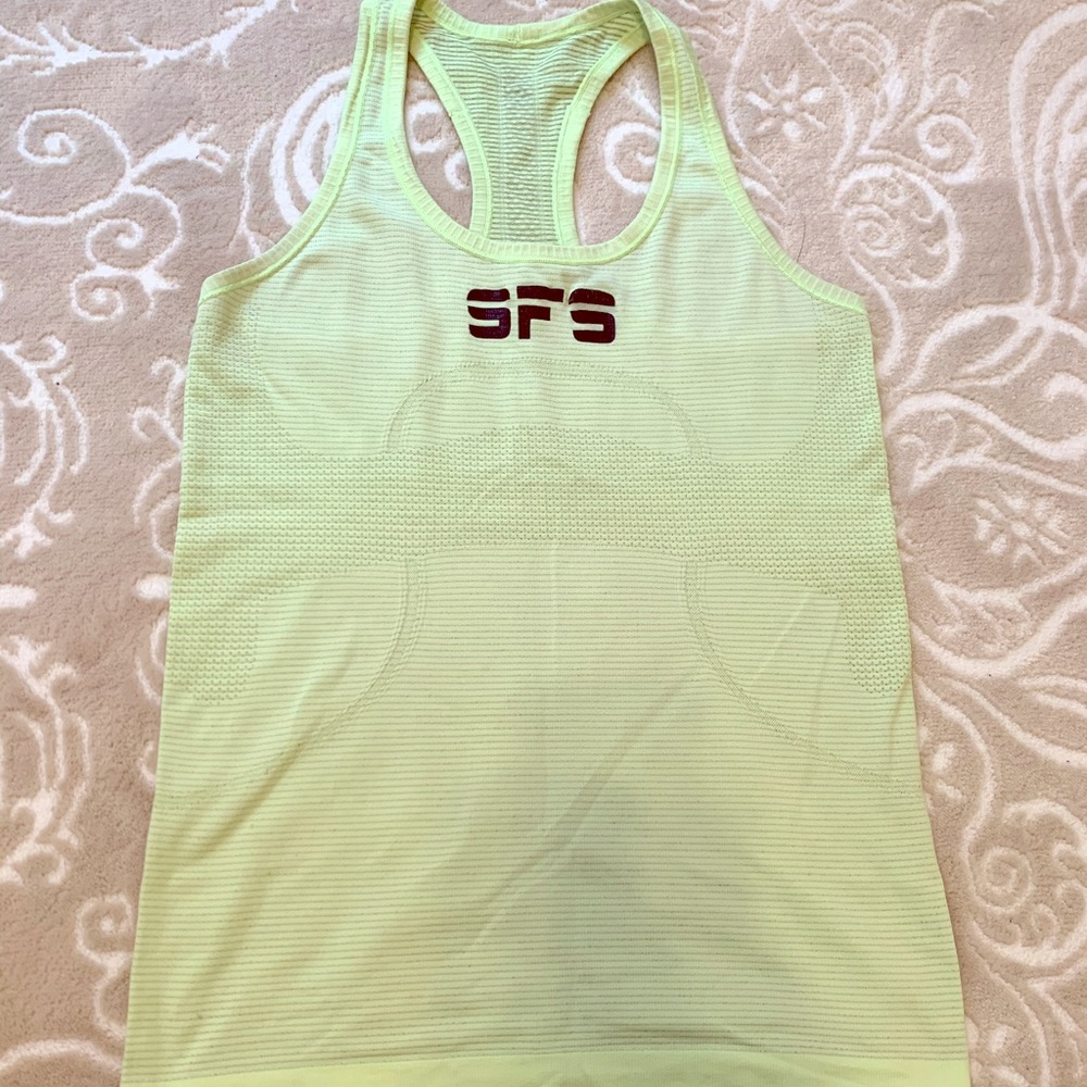 Lululemon swiftly tank size 6